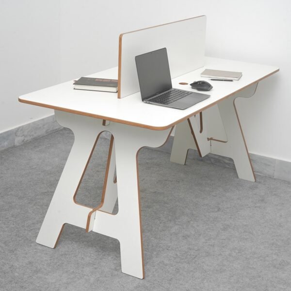 Workstation Built-in Desk