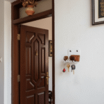 Wall-Mounted Shelf with Keys Hanger - Image 7